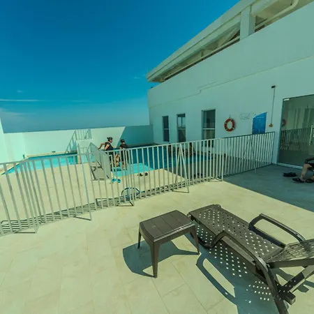 Torre Fuerte Confortable Apartamento Completo Con Piscina En Excelente Ubicacion